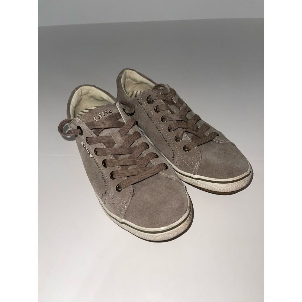 Taos Retro Star Sneaker Women's Size 8 US Khaki Canvas Suede Lace Up Casual Shoe